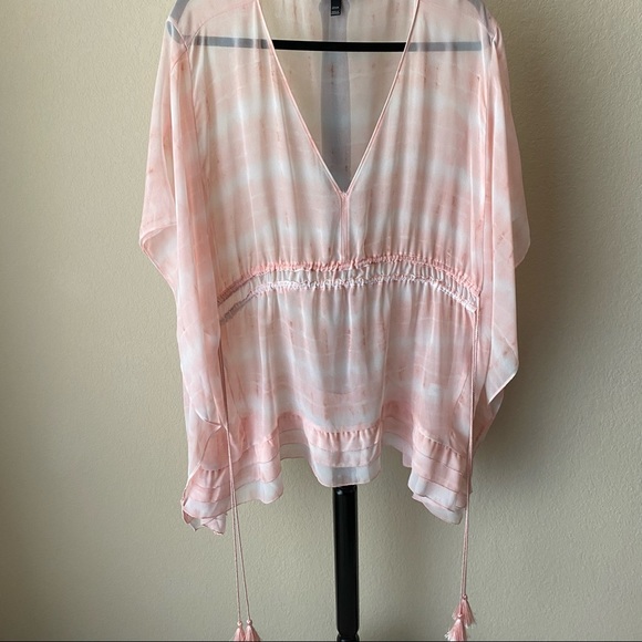 Lane Bryant, Pink/ White, Sheer V-neck, 22-24 - Picture 4 of 9